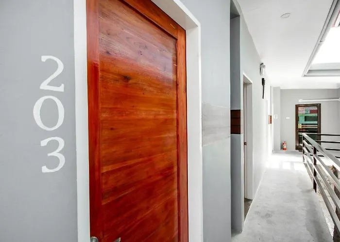 Hotell Super Oyo 495 The Pocket 2*